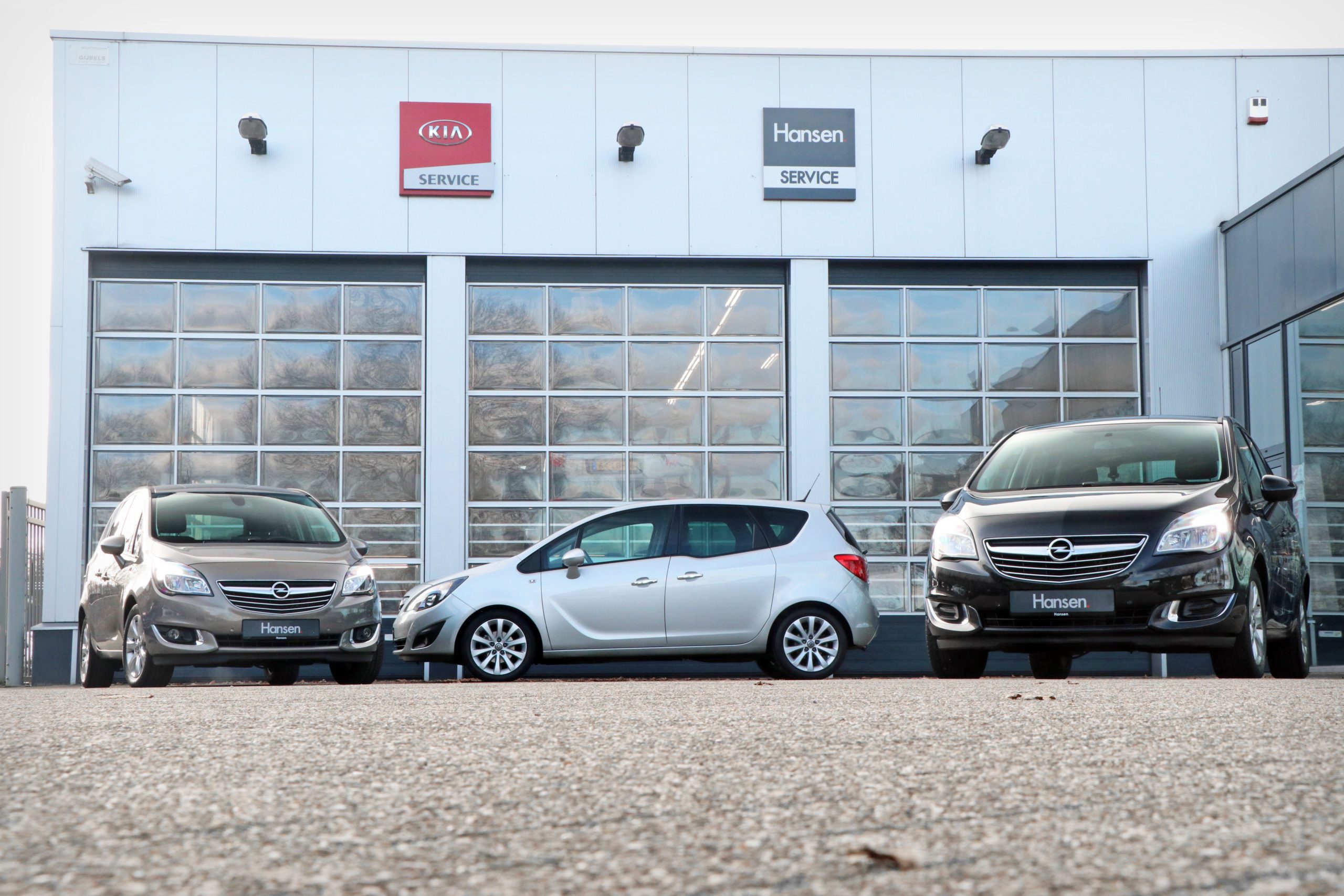 Opel Meriva lichtgrijs zwart Autobedrijf Hansen Venray